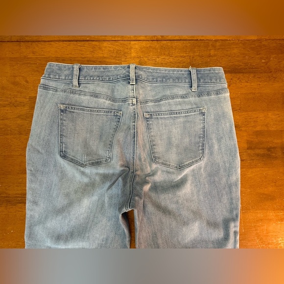 Talbots Women's Girlfriend Jean 14W - Picture 4 of 7